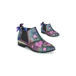 Botki Irregular Choice STARLIGHT EMPRESS. Różowe botki damskie Irregular Choice, bez obcasa, bez zapięcia. W wyprzedaży za 356,30 zł.