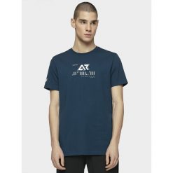 T-shirt męski. Koszulki męskie xxl, bez wzorów, z bawełny, bez kołnierzyka. Za 39,99 zł.