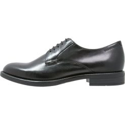 Vagabond AMINA Oksfordki black. Czarne jazzówki damskie Vagabond, z materiału. Za 419,00 zł.