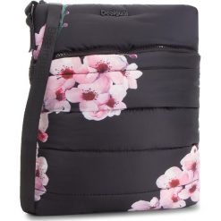 Torebka DESIGUAL - 18WAXF92 2000. Czarne torebki klasyczne damskie marki Desigual, z materiału. W wyprzedaży za 159,00 zł.