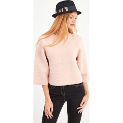 SWETER ELISABETTA FRANCHI. Swetry damskie Elisabetta Franchi, bez wzorów, biznesowe, bez rękawów, bez kaptura. Za 1739,00 zł.