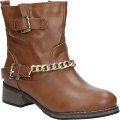 Workery z klamrami casu cd1404. Botki damskie Casu, bez obcasa, na klamry. Za 139,99 zł.