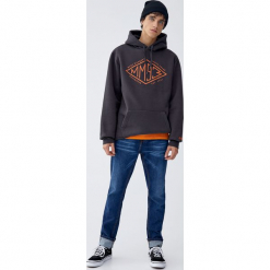 Bluza Marc Márquez z kapturem. Czarne bluzy męskie Pull&Bear, m, bez wzorów, z kapturem, bez rękawów, z kapturem. Za 139,00 zł.