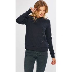 Armani Exchange - Bluza. Niebieskie bluzy damskie marki Armani Exchange, s, z aplikacjami, z bawełny, bez rękawów, bez kaptura. W wyprzedaży za 359,90 zł.