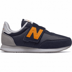 New Balance YV720NBY. Buty chłopięce sportowe New Balance, z gumy, bez zapięcia. W wyprzedaży za 129,99 zł.