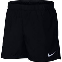 Spodenki do biegania męskie NIKE CHALLENGER SHORT 5IN / 908796-010 - 2018 CHALLENGER SHORT 5IN. Czarne spodenki sportowe męskie Nike, m, bez wzorów, do biegania. Za 94,00 zł.