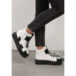 Czarno-Białe Sneakersy Lubna. Czarne buty sportowe damskie Born2be, z dresówki. Za 109,99 zł.