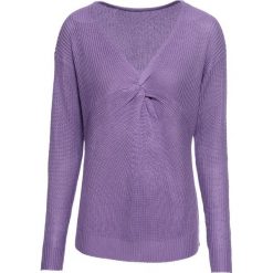 Sweter z przewiązaniem: Must-Have bonprix w kolorze bzu. Fioletowe swetry damskie bonprix, na zimę, bez wzorów, z dzianiny, z długim rękawem, długie, bez kaptura. Za 44,99 zł.