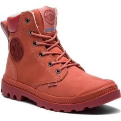 Trapery PALLADIUM - Pampa Sport Cuff Wps 72992-653-M Brick Dust/Cowhide. Czerwone trapery damskie Palladium, ze skóry, klasyczne. W wyprzedaży za 429,00 zł.