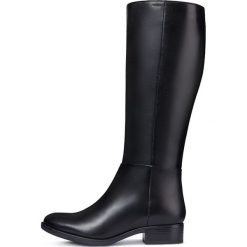 Geox kozaki damskie Felicity D84G1D 00043 39,5 czarne. Czarne kozaki damskie Geox, na co dzień, ze skóry, eleganckie, na wysokim obcasie, na obcasie, bez zapięcia. Za 669,00 zł.