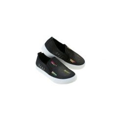 Tenisówki dziewczęce. Czarne trampki dziewczęce TXM, bez wzorów, bez zapięcia. Za 29,99 zł.