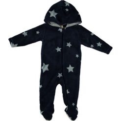 Śpioszki "My Star" w kolorze granatowym. Niebieskie śpiochy niemowlęce Cotton Fish, bez wzorów, z polaru, retro. W wyprzedaży za 49,95 zł.