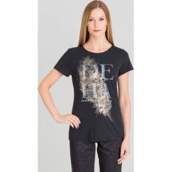 T-SHIRT DEHA. Czarne t-shirty damskie Deha, s, z nadrukiem, z bawełny, z okrągłym kołnierzem. Za 104,50 zł.