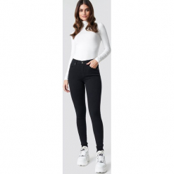 Dr Denim Jeansy Lexy - Black. Czarne spodnie damskie z wysokim stanem marki Dr.Denim, z jeansu, z podwyższonym stanem. Za 202,95 zł.