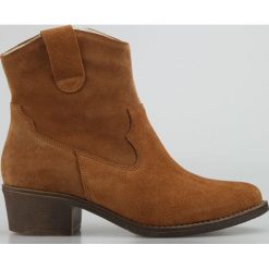 Botki kowbojki skórzane zamszowe rude Butdam (36). Czerwone botki damskie Estetino, ze skóry, eleganckie, bez obcasa, bez zapięcia. Za 249,00 zł.