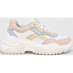 Bullboxer - Buty. Szare buty sportowe damskie Bullboxer, bez wzorów, ze skóry, sportowe. W wyprzedaży za 269,90 zł.