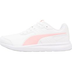 Buty sportowe chłopięce: Puma ESCAPER Obuwie do biegania treningowe white/soft fluo peach