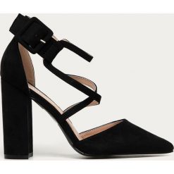 Answear Lab - Czółenka Guapissima. Czarne czółenka damskie Answear Lab, bez wzorów, z materiału, bez obcasa, na obcasie. Za 149,90 zł.
