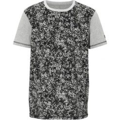 Cellbes T-shirt szary melanż male szary S. Szare t-shirty męskie Cellbes, s, z nadrukiem, z dżerseju, z okrągłym kołnierzem. W wyprzedaży za 45,00 zł.
