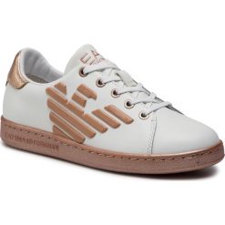 Sneakersy EA7 EMPORIO ARMANI - XSX006 XCC53 C245 White/Rose Gold. Białe półbuty damskie EA7 Emporio Armani, ze skóry. W wyprzedaży za 319,00 zł.