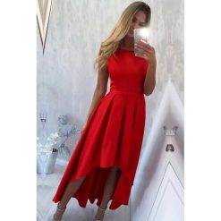Sukienka MADISON RED. Czerwone sukienki damskie Sukienka MADISON RED, s, bez wzorów, bez kołnierzyka, bez rękawów, długie. W wyprzedaży za 119,00 zł.