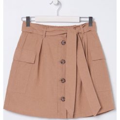 Spódnica mini z lnem -. Spódniczki damskie Sinsay, s, bez wzorów, mini. W wyprzedaży za 39,99 zł.