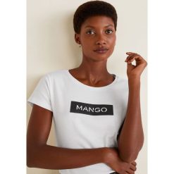 Mango - Top. Białe topy damskie marki Mango, s, z nadrukiem, z bawełny, z okrągłym kołnierzem. Za 29,90 zł.