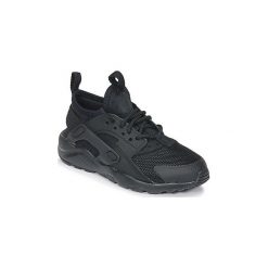 Buty Dziecko Nike HUARACHE RUN ULTRA PRE-SCHOOL. Czarne trampki chłopięce marki Nike. Za 295,20 zł.