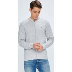Tommy Hilfiger - Kardigan. Szare kardigany damskie marki TOMMY HILFIGER, xxl, z bawełny, z okrągłym kołnierzem. W wyprzedaży za 359,90 zł.