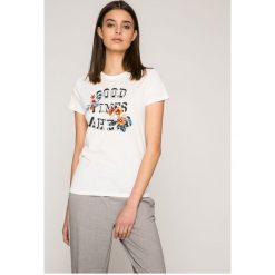 Tally Weijl - Top. Białe bluzki damskie marki TALLY WEIJL, s, z nadrukiem, z bawełny, z okrągłym kołnierzem. W wyprzedaży za 39,90 zł.