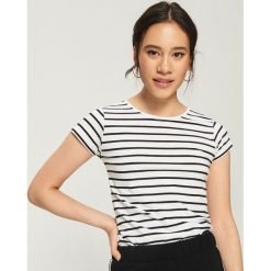 T-shirt w paski - Biały. Białe t-shirty damskie Sinsay, s, w paski, bez kołnierzyka. Za 24,99 zł.