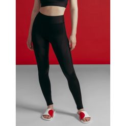 Legginsy funkcyjne damskie z kolekcji FROM PAST TO FUTURE. Legginsy damskie s, bez wzorów. Za 169,99 zł.
