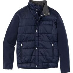 Kurtka pikowana z rękawami z materiału w optyce dzianiny bonprix ciemnoniebieski. Niebieskie płaszcze męskie bonprix, m, bez wzorów, z dzianiny, bez kaptura. Za 124,99 zł.