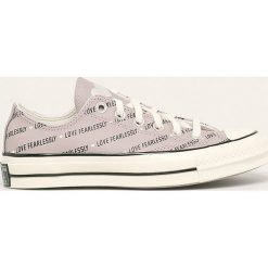 Converse - Tenisówki skórzane. Szare trampki i tenisówki damskie Converse, bez wzorów, ze skóry, na sznurówki. W wyprzedaży za 279,90 zł.