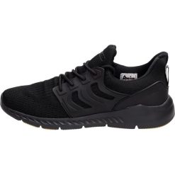 Czarne sportowe buty męskie AMERICAN CLUB FH03. Czarne buty sportowe męskie American CLUB, bez zapięcia. W wyprzedaży za 119,00 zł.