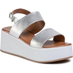 Sandały INUOVO - 602008 Silver. Szare klapki damskie Inuovo, bez wzorów, ze skóry, bez obcasa, na obcasie. Za 299,00 zł.
