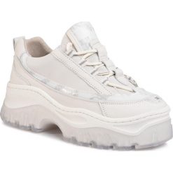 Sneakersy BRONX - 66305-AF Off White 05. Białe półbuty damskie Bronx, na co dzień, bez wzorów, ze skóry ekologicznej, bez obcasa, na płaskiej podeszwie, bez zapięcia. Za 739,00 zł.