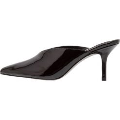 Klapki damskie: Finery London CUDWORTH Klapki black