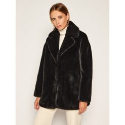 Futro TwinSet 202TP2331. Czarne kurtki damskie Twinset, bez kaptura. Za 1299,00 zł.