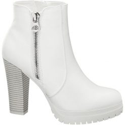 Botki damskie Catwalk białe. Białe botki damskie na obcasie Catwalk, z materiału, na zamek. Za 159,90 zł.