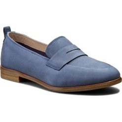 Półbuty CLARKS - Alania Belle 261258544 Blue Nubuck. Niebieskie półbuty damskie Clarks, na co dzień, bez wzorów, ze skóry, bez obcasa, na płaskiej podeszwie, bez zapięcia. W wyprzedaży za 269,00 zł.