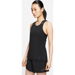 Nike Nike Pro Podkoszulek Czarny. Czarne podkoszulki damskie Nike, s, bez wzorów, z poliesteru, bez kołnierzyka. Za 137,95 zł.