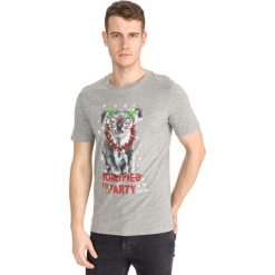 Jack & Jones Jingle Koszulka Szary. Szare podkoszulki męskie Jack & Jones, l, z haftami, z bawełny, z krótkim rękawem. Za 56,95 zł.