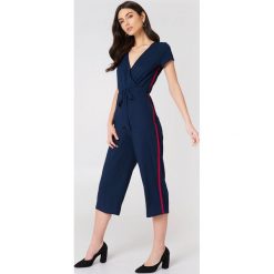Kombinezony damskie: Sisters Point Kombinezon Cerry – Navy