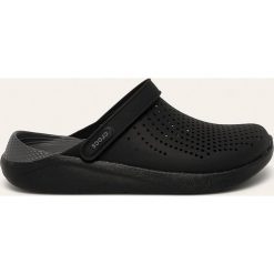 Crocs - Klapki. Czarne kapcie męskie Crocs, bez wzorów, z gumy. Za 239,90 zł.