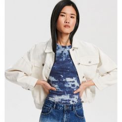 Bluzka z motywem tie-dye - Granatowy. Niebieskie bluzki damskie Reserved, s, bez wzorów, bez kołnierzyka, bez rękawów. Za 39,99 zł.