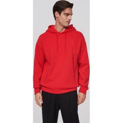 Bluza z kapturem - Czerwony. Czerwone bluzy męskie Reserved, s, bez wzorów, z kapturem, bez rękawów, z kapturem. Za 139,99 zł.