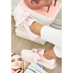 Jasnoróżowe Buty Sportowe Suprising Winky. Brązowe buty sportowe damskie marki vices. Za 49,99 zł.