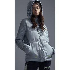 Kurtka puchowa damska 4F x PROSTO. Kurtki damskie s, z nadrukiem, z syntetyku. W wyprzedaży za 249,99 zł.