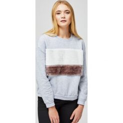 Bluza z futerkiem. Szare bluzy damskie Moodo, xs, bez wzorów, bez rękawów, bez kaptura. Za 29,99 zł.